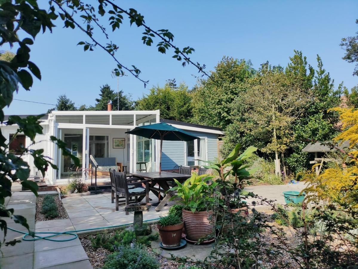 The Whins, A Light And Airy Bungalow In Aldringham Vila Exterior foto