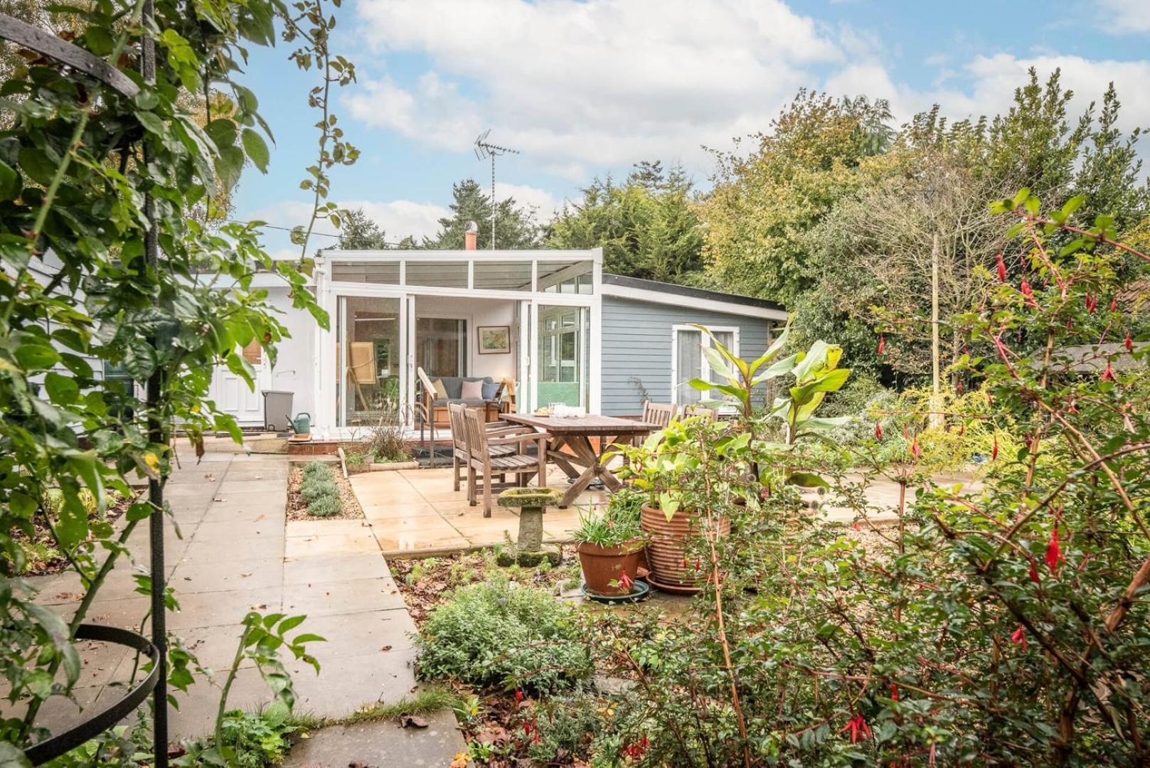 The Whins, A Light And Airy Bungalow In Aldringham Vila Exterior foto